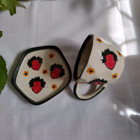 Berry and Daffodils Tea Cup Set