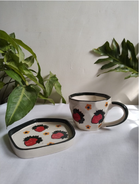 Berry and Daffodils Tea Cup Set